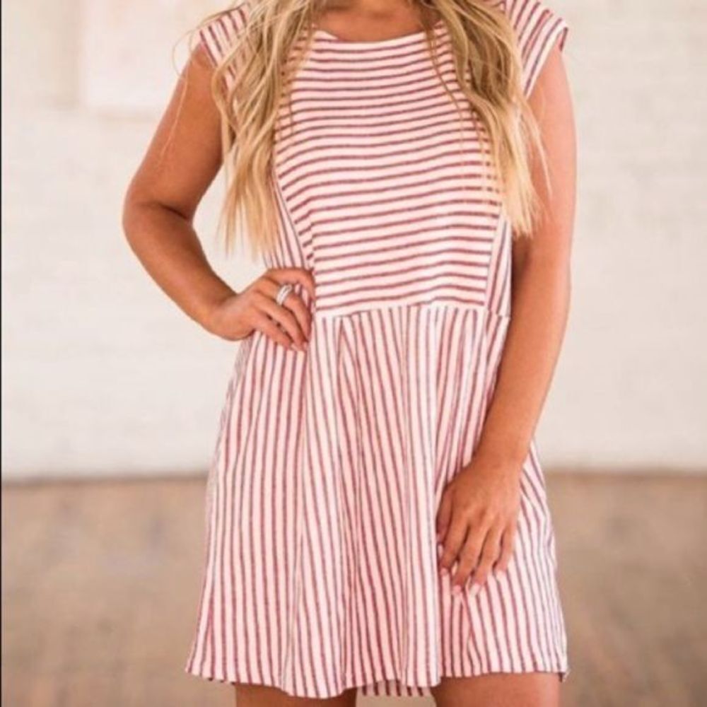 Red and White Pocketed Lounge Dress or Cover Up 